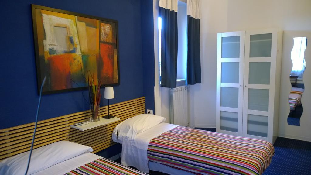 Almi Rooms Řím Pokoj fotografie