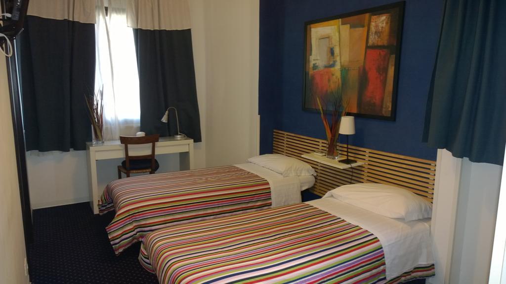Almi Rooms Řím Pokoj fotografie