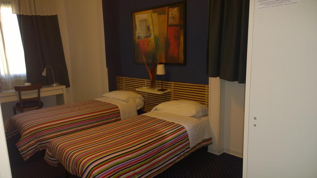 Almi Rooms Řím Pokoj fotografie